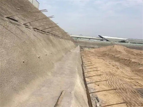 让胡路河道边坡加固